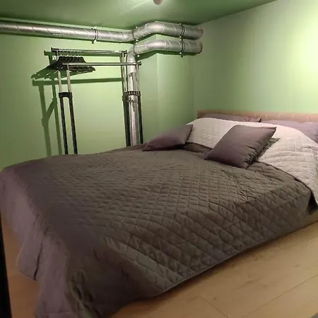 Airport Apartament